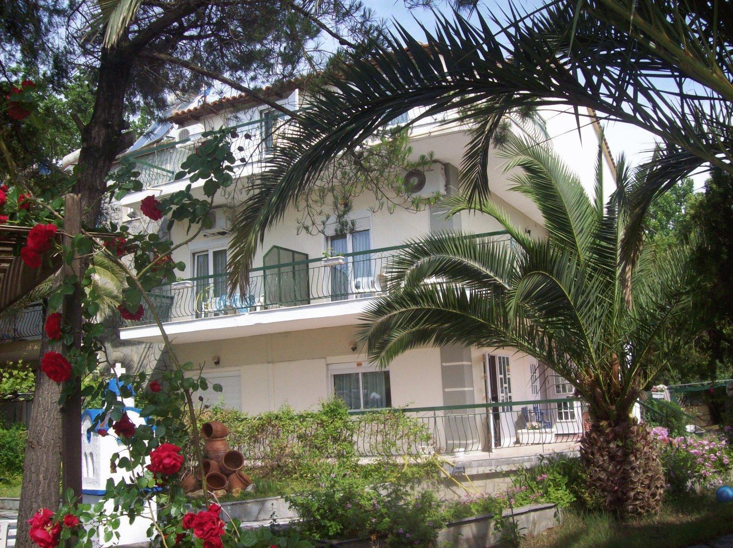 Aquarius Hotel Fourka Bagian luar foto